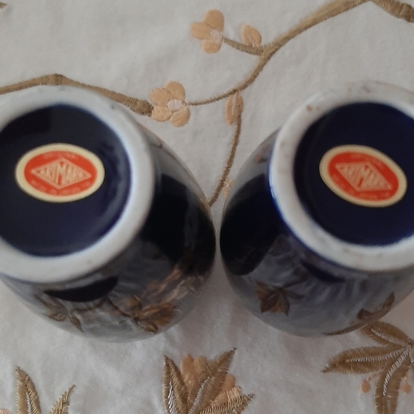 SET OF TWO VTG MINI JAPANESE VASES - Picture 6 of 7